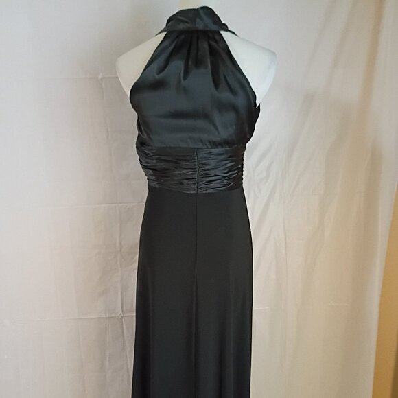 🎁🤶❤️ Beautiful Black Dress from Dillard's - Picture 6 of 15